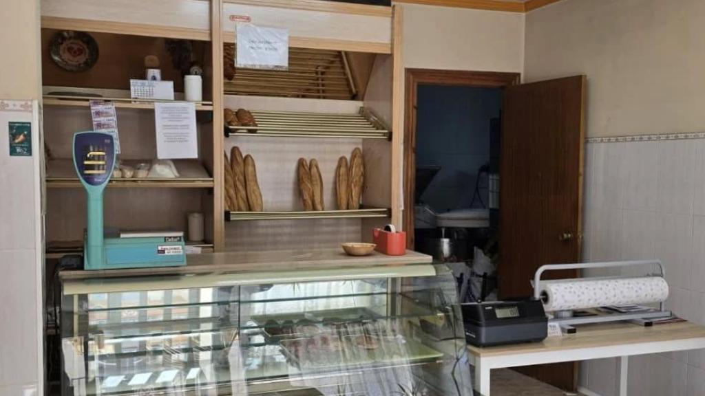 Interior de la panadería.