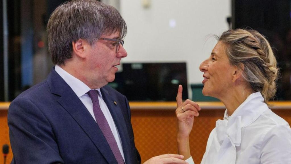 Carles Puigdemont y Yolanda Díaz, durante el encuentro que ambos celebraron el 4 deseptiembre de 2023 en Bruselas.