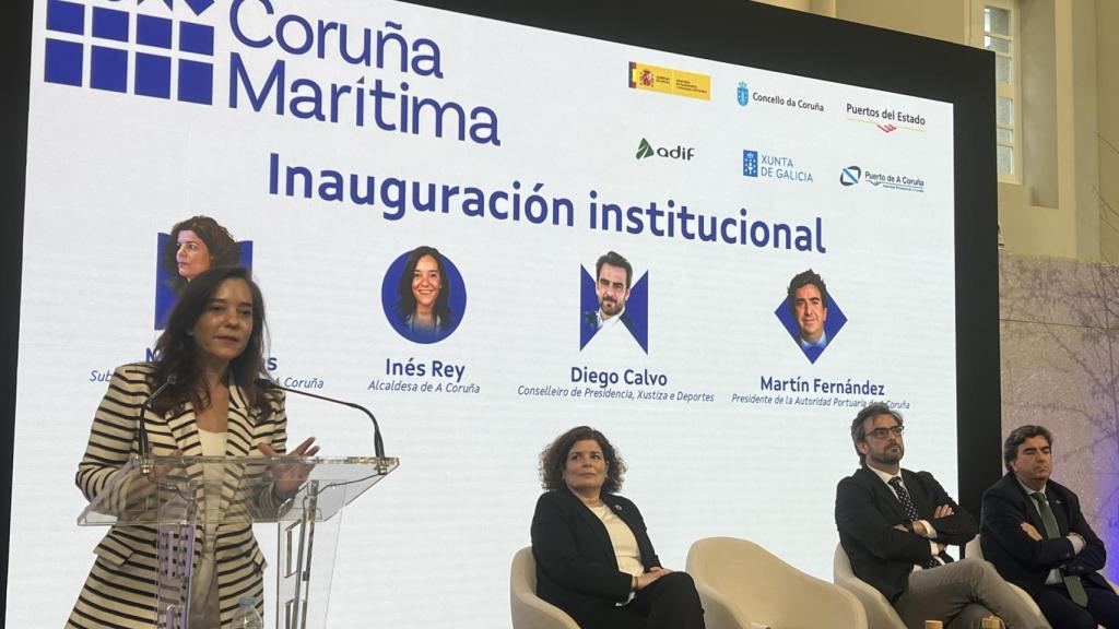 La alcaldesa de A Coruña, Inés Rey, en su discurso.