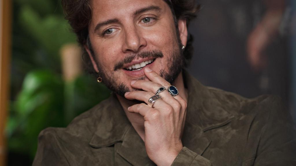 Manuel Carrasco, pensativo, durante su entrevista con EL ESPAÑOL.