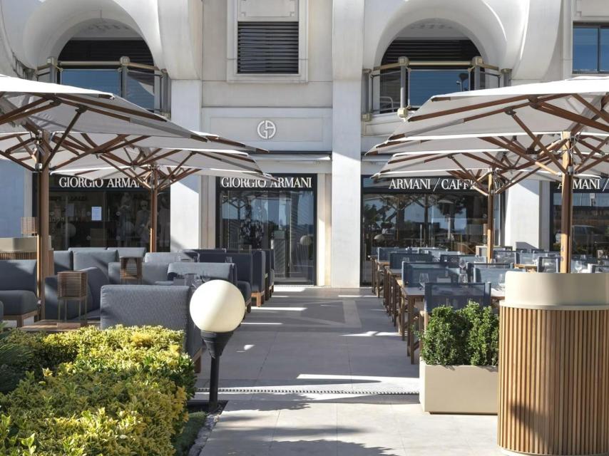 Vista del Armani Caffè en Cannes.