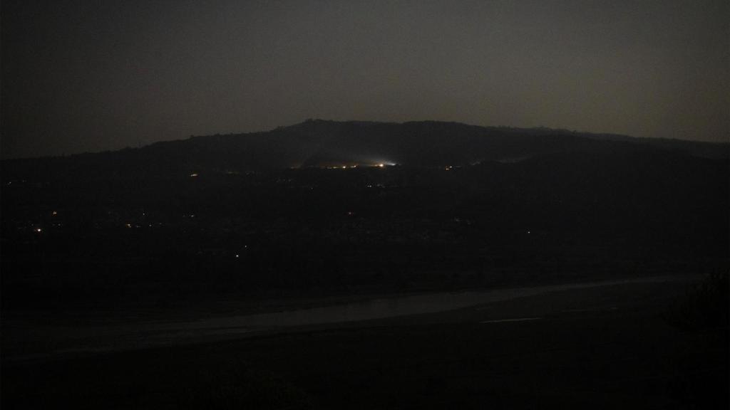 La ciudad de Jammu sufre un apagón posterior a las explosiones causadas por la neutralización del ejército indio de los drones lanzados por Pakistán.