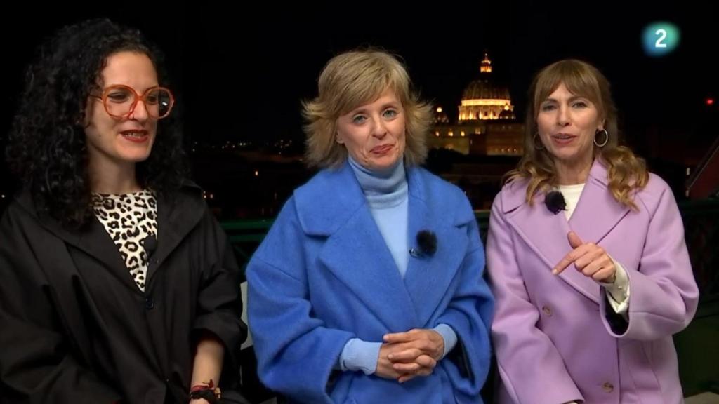 Cristina Sánchez Aguilar, Marta Carazo y Alejandra Herranz narraron el anuncio de Leon XIV.