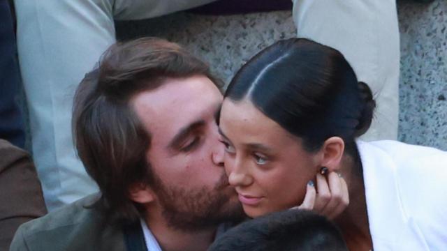 Victoria Federica y Borja Moreno, en Las Ventas este pasado viernes, 9 de mayo de 2025.