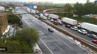 Uno de los puntos afectados por la granizada, en la A-6 a la altura de Castrogonzalo, captado por las cámaras de tráfico