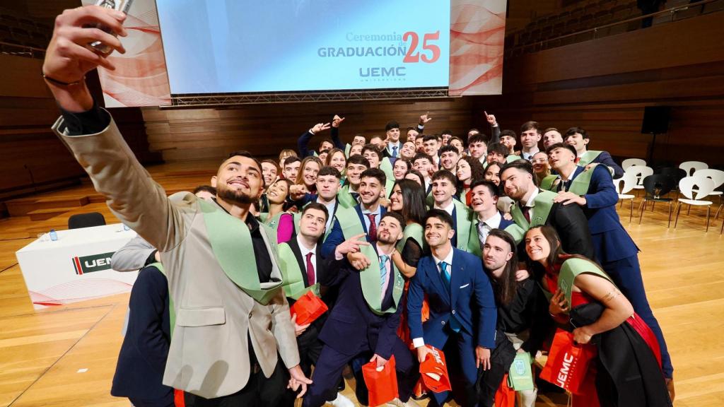 Acto de graduación en la Universidad Europea Miguel de Cervantes (UEMC)