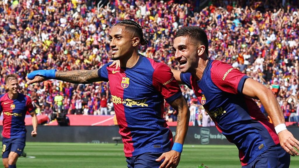 Raphinha celebra su gol al Real Madrid