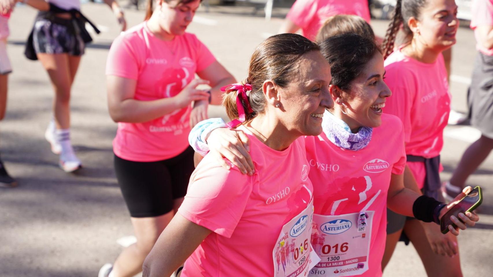 La Carrera de la Mujer celebra su XXI edición en Madrid: lo mejor de la jornada en fotos