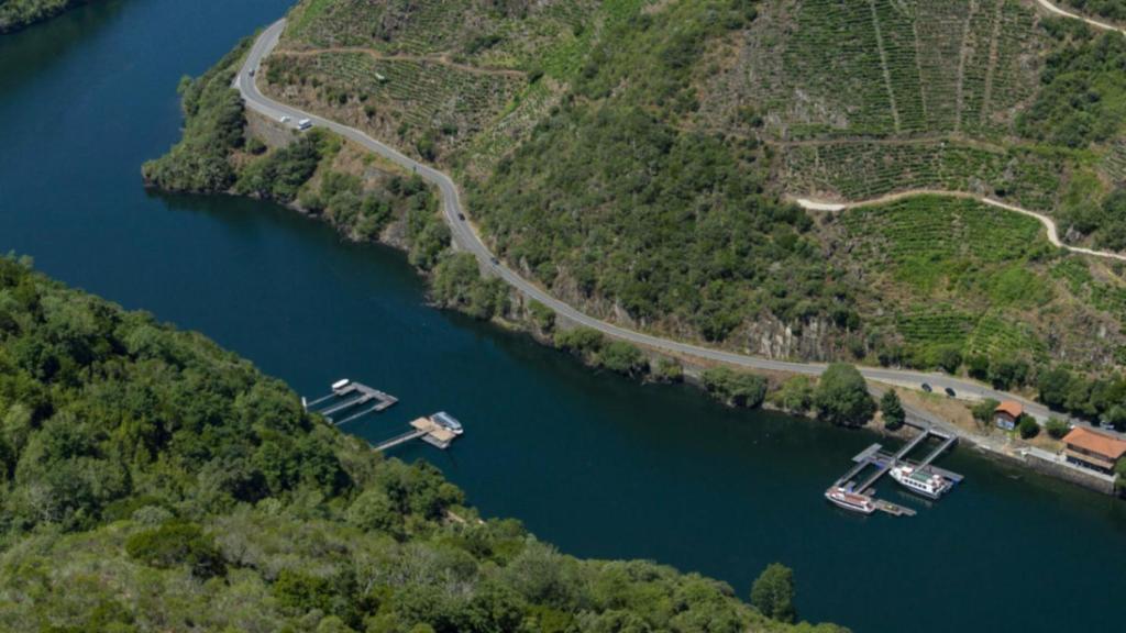 Catamarán por el Cañón do Sil
