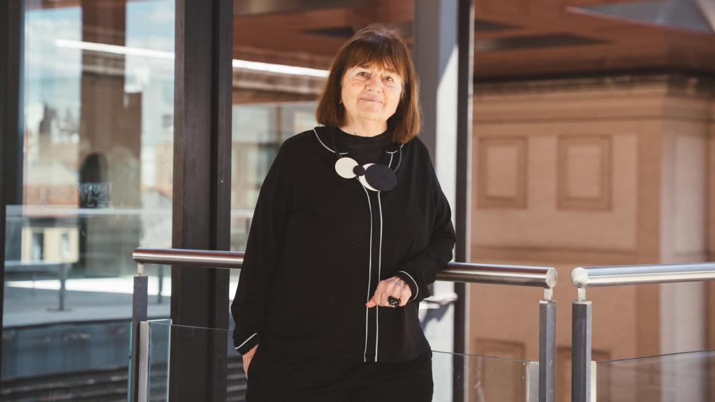 La artista multimedia bilbaína posa para Magas.