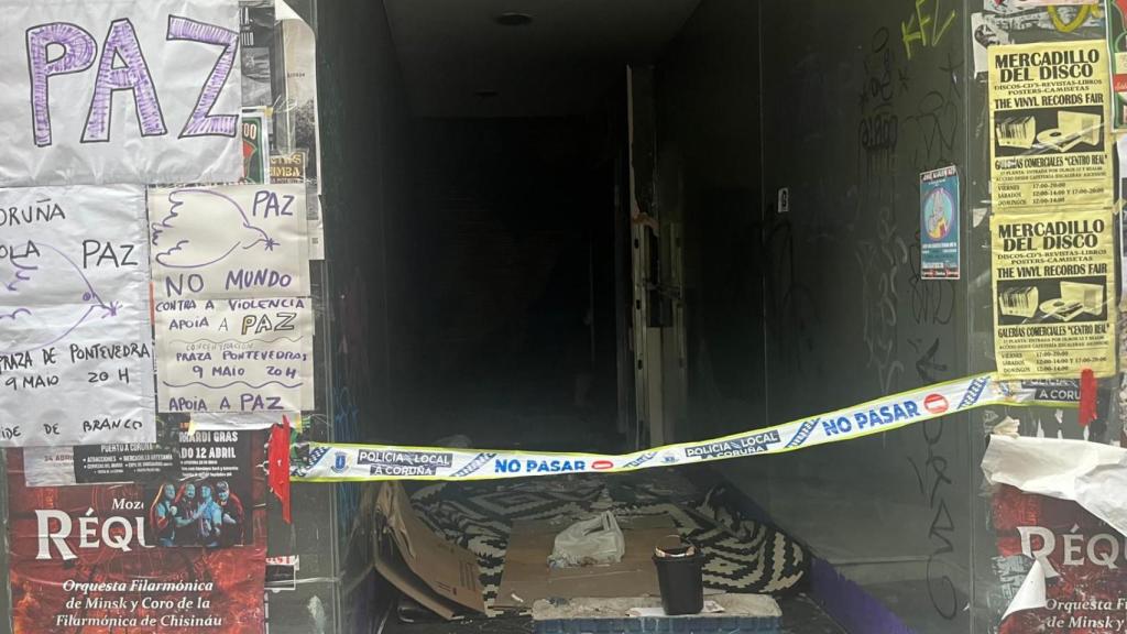 Precintado de nuevo un bajo abandonado en la calle Galera de A Coruña