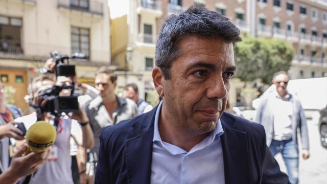 El president de la Generalitat valenciana, Carlos Mazón, llega a la comisión mixta 'Endavant pels Municipis'. Rober Solsona/Europa Press
