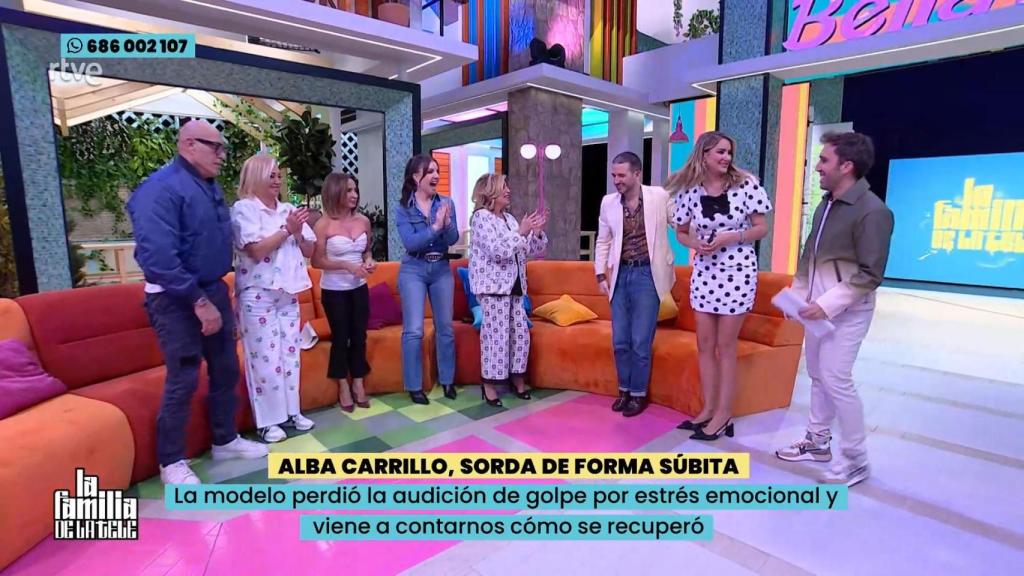 Alba Carrillo en 'La familia de la tele'.