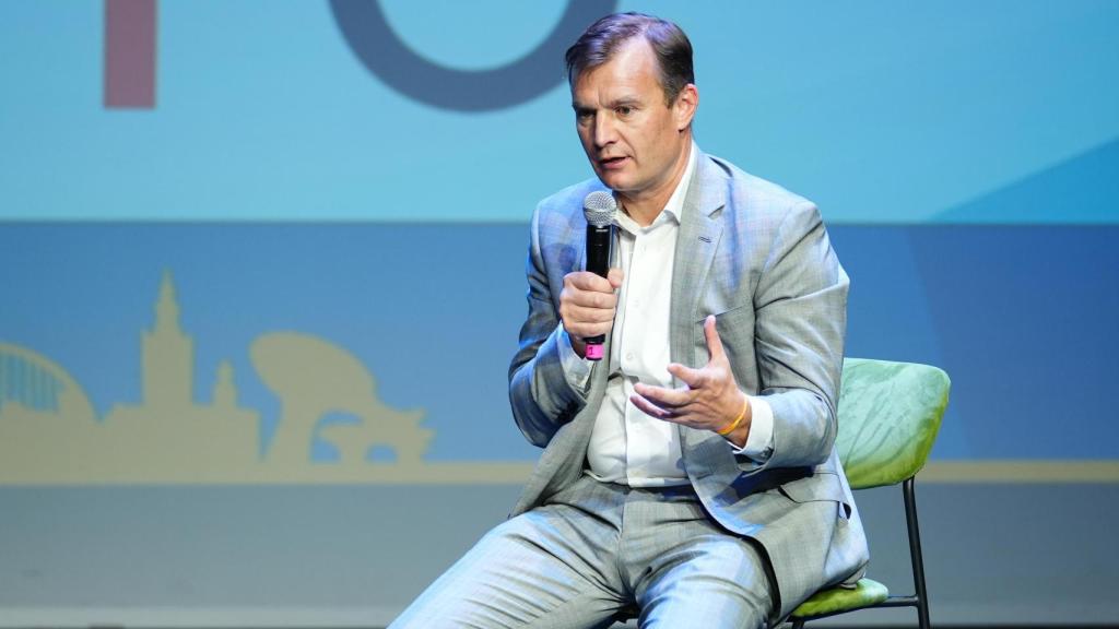 Meinrad Spenger consejero delegado de Masorange, interviene en la inauguración la octava edición del 5G Fórum de Sevilla.