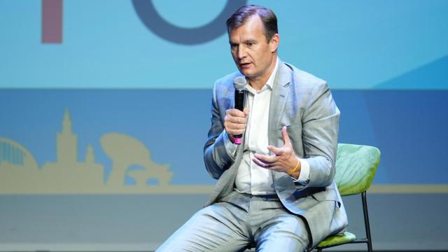 Meinrad Spenger consejero delegado de Masorange, interviene en la inauguración la octava edición del 5G Fórum de Sevilla.