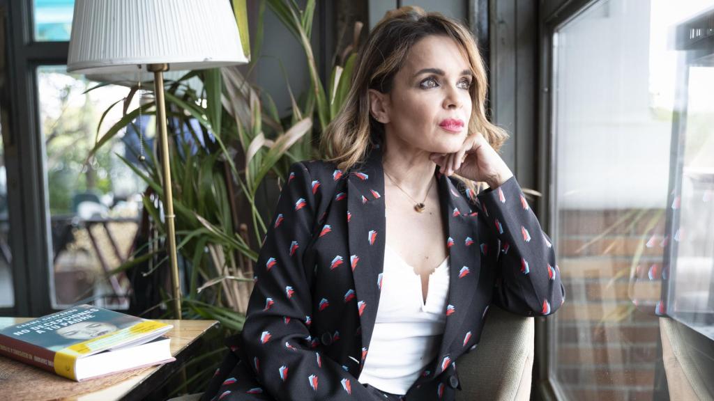 La periodista en la presentación de una de sus novelas.