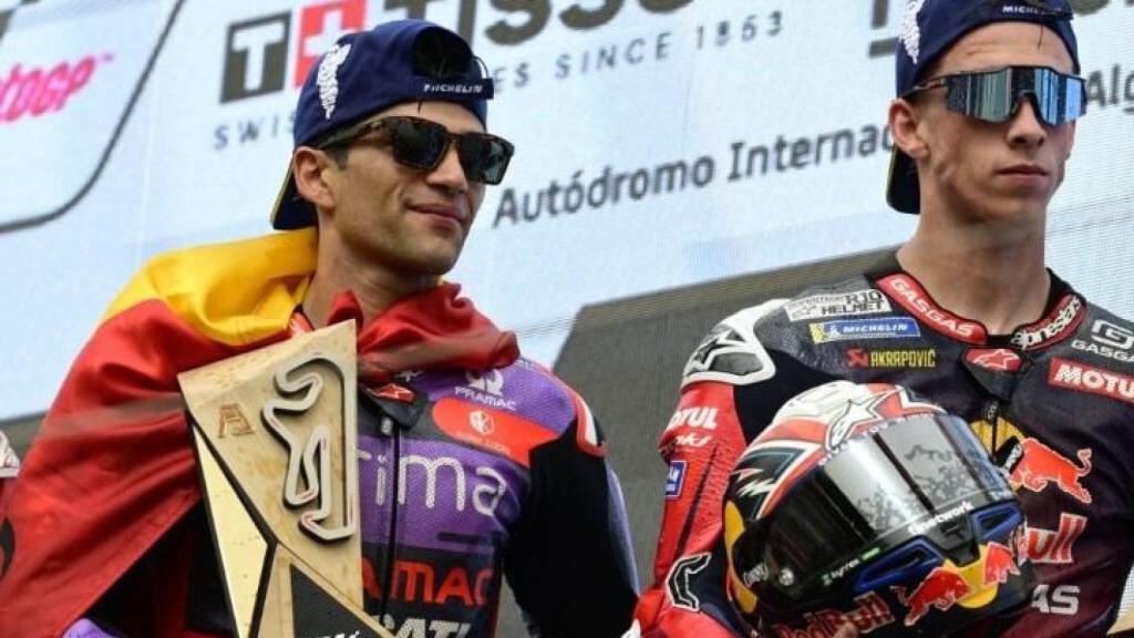 Jorge Martín y Pedro Acosta en un podio la temporada pasada.
