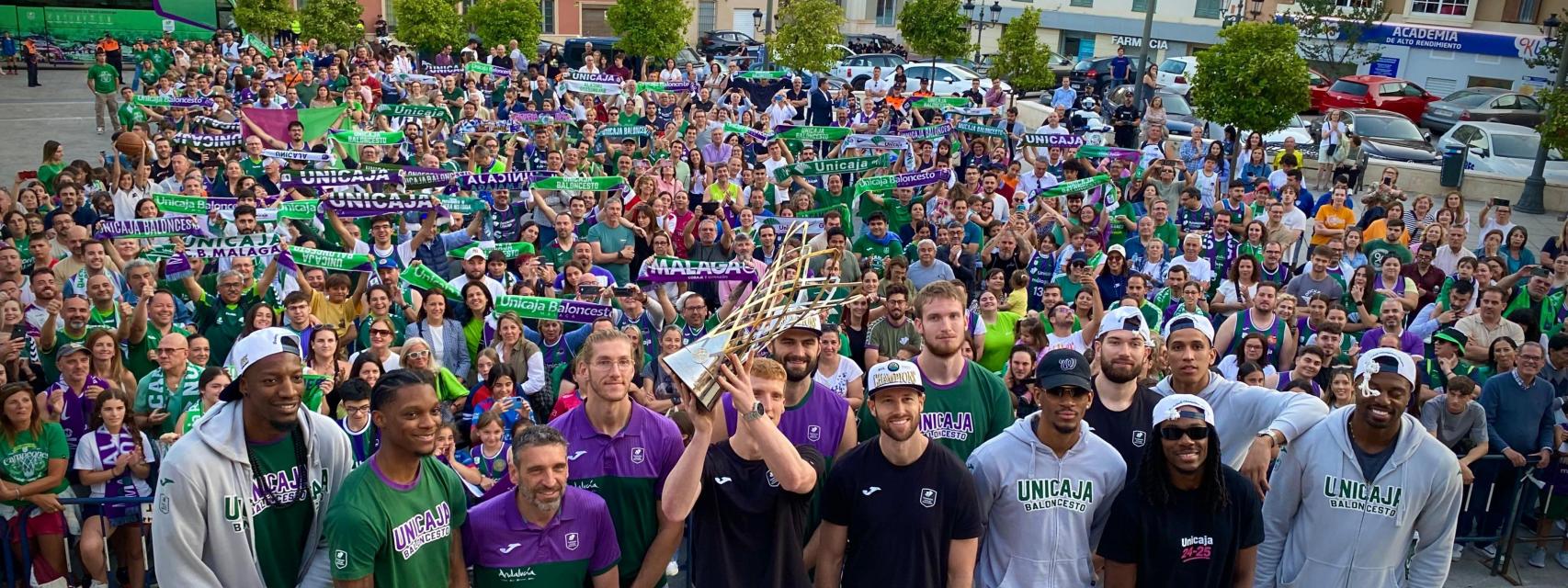 La celebración de Málaga de la victoria en la BCL del Unicaja