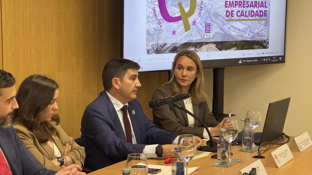 Inés Rey y Pedro Blanco esta mañana en A Coruña.