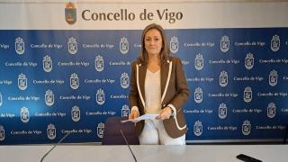 La presidenta del PP de Vigo, Luisa Sánchez, en una rueda de prensa