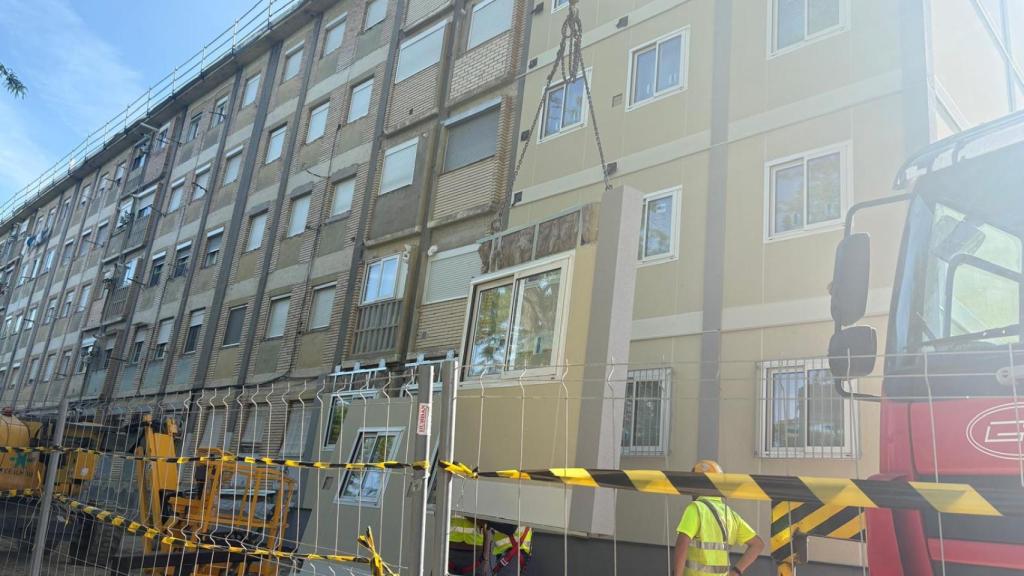 Fachada industrializada en la rehabilitación de las 40 viviendas de las Balsas de Ebro Viejo en Zaragoza