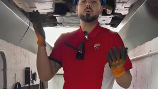 Pedro Bastida, mecánico.