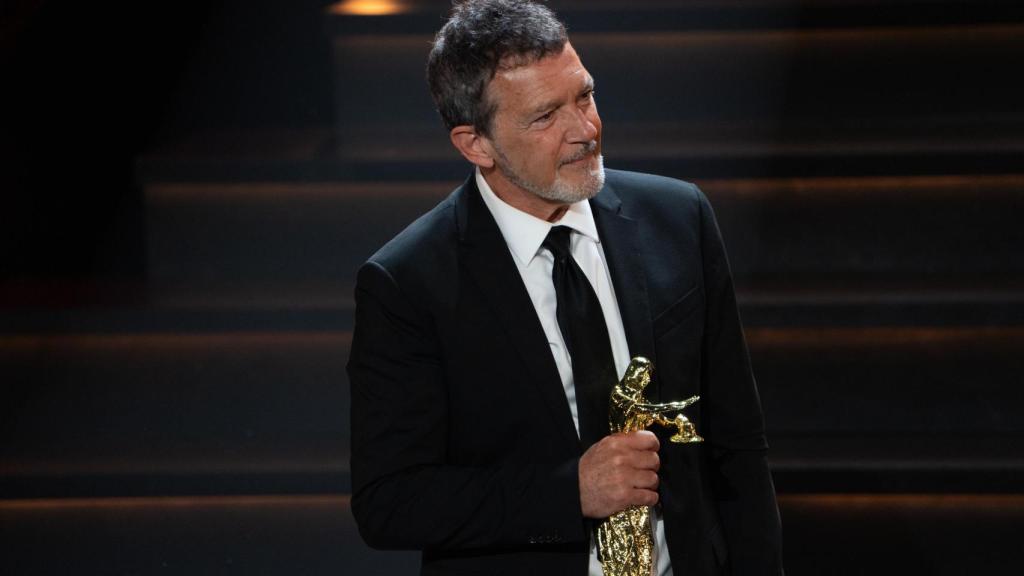 Antonio Banderas recibe el Premio Talía de Honor. Foto: Academia de las Artes Escénicas