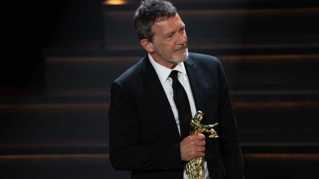 Antonio Banderas recibe el Premio Talía de Honor. Foto: Academia de las Artes Escénicas