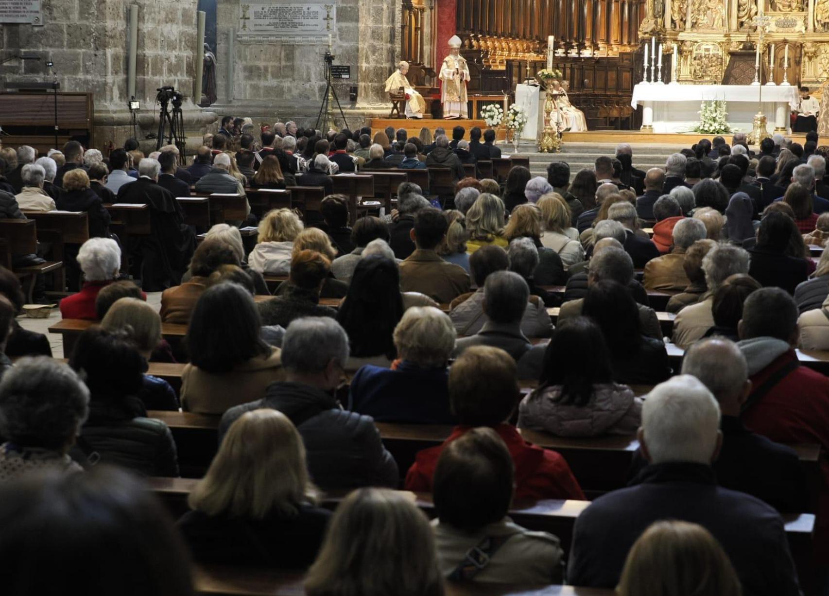 Eucaristia Solemne en la Catedral de Valladolid por San Pedro Regalado