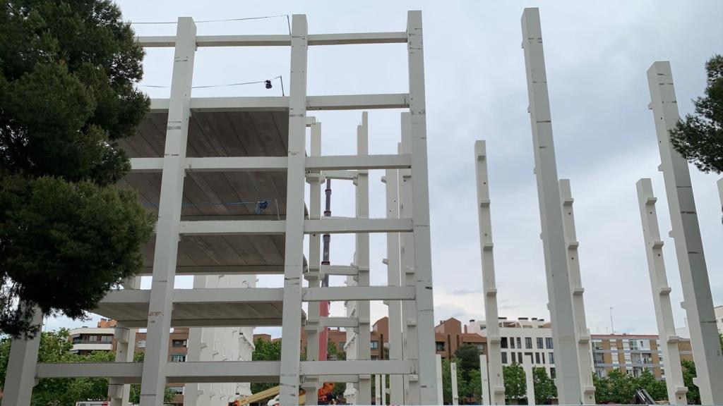 Esqueleto de hormigón de la residencia Aloha Pirineos