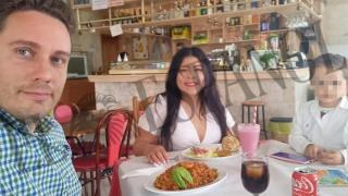 Bernardino, junto a su ex Andrea y su hijo de 4 años, también Bernardino.