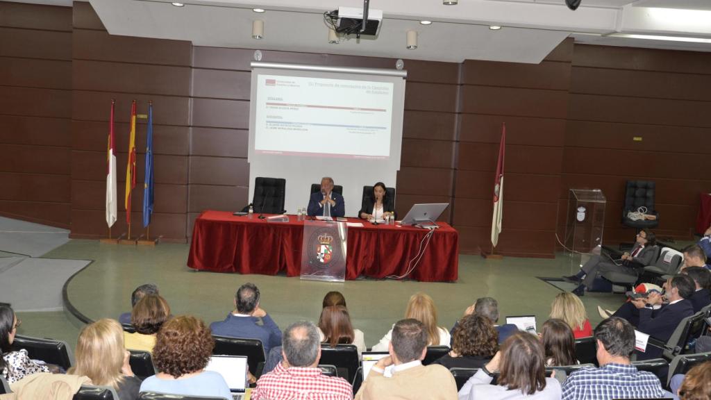 Claustro de la UCLM reunido este martes en el campus de Ciudad Real.