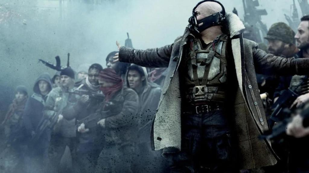 La fachosfera se manifiesta frente a Ferraz.