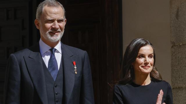 Los reyes Felipe VI y Letizia en un acto institucional en Alcalá de Henares, el pasado mes de abril.