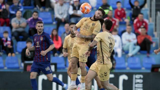 Dani Sánchez durante el Eldense vs. Málaga CF de Segunda División