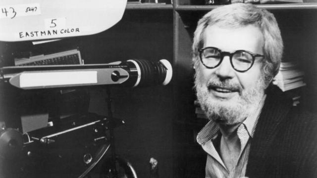 Robert Benton durante el rodaje de 'Bajo sospecha' (1982)