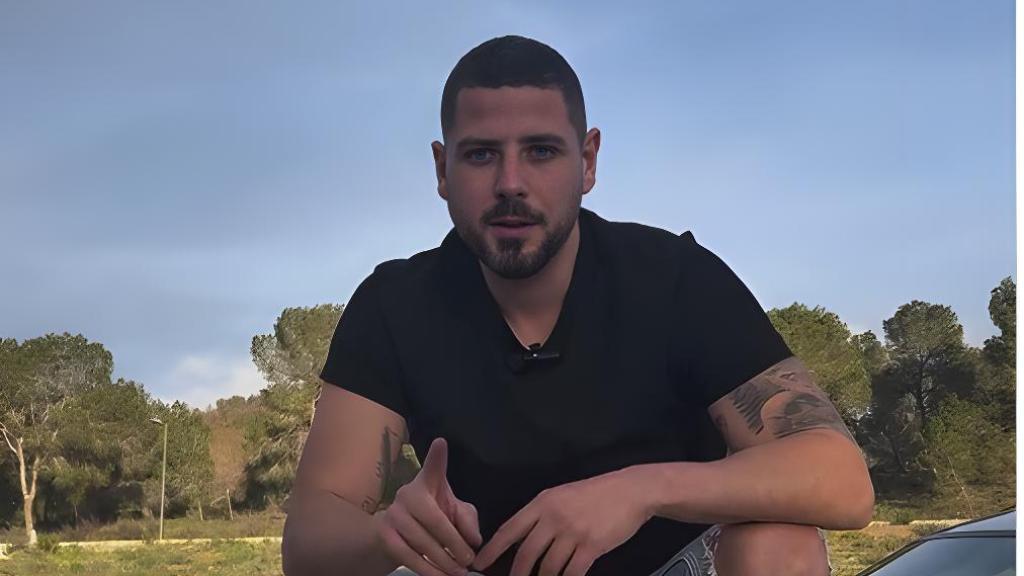 Pedro Bastida, mecánico.