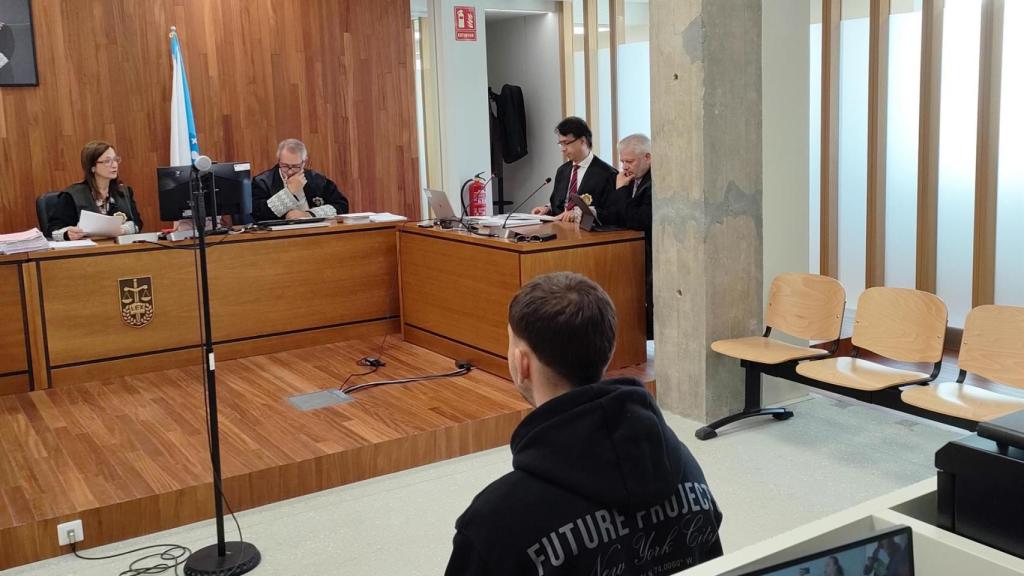 El hombre que dejó a su pareja sin un ojo tras darle una paliza en Vigo acepta cinco años de prisión