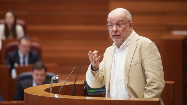 El procurador del Grupo Mixto Francisco Igea durante su intervención en el pleno de las Cortes de este miércoles