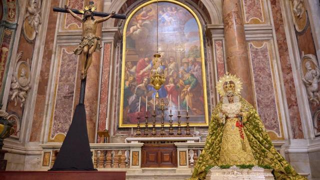 La Esperanza y el Cachorro en San Pedro.