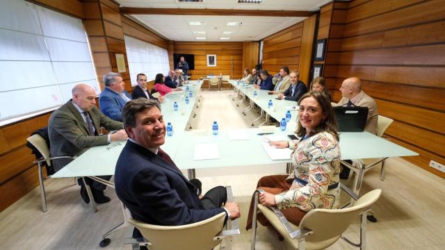 La consejera de Agricultura, Ganadería y Desarrollo Rural, María González Corral, y el consejero de Economía y Hacienda, Carlos Fernández Carriedo, han mantenido hoy una reunión