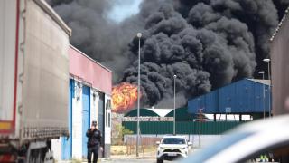 Así fue el incendio que tuvo en vilo a 77.000 vecinos de Alcalá de Guadaíra: Vi la nube encima, como si el cielo fuera negro