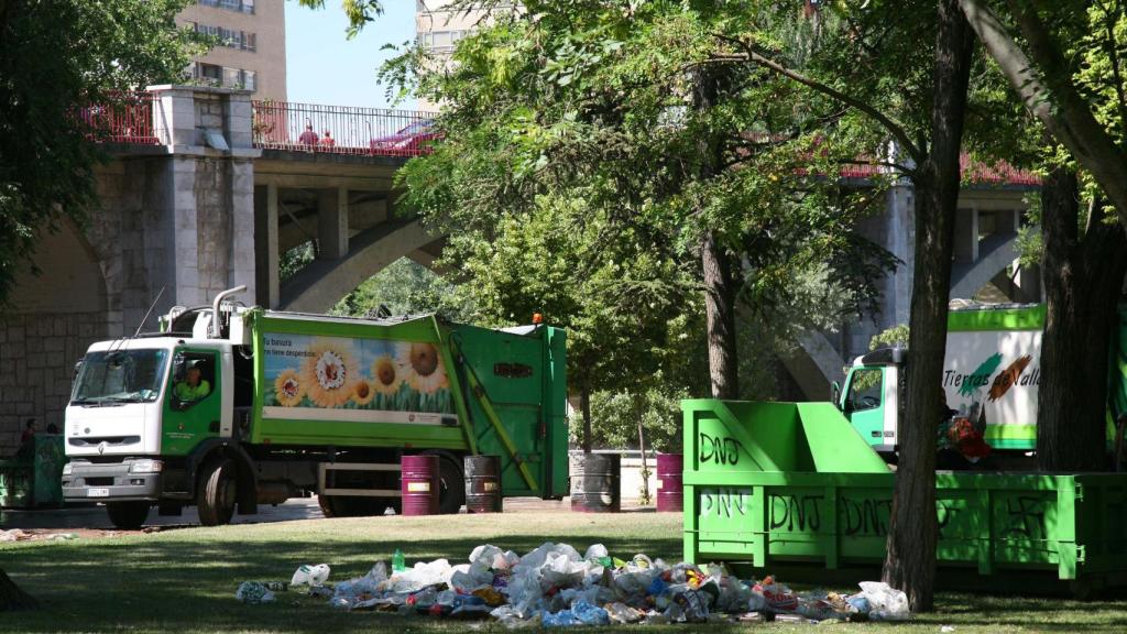 Recogida de basura en Valladolid.