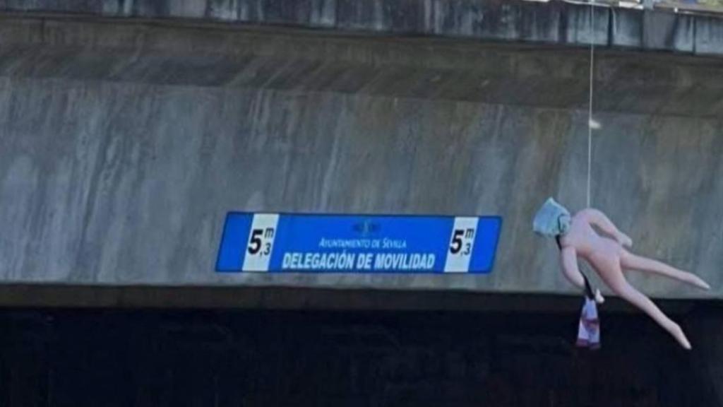 Del Nido Carrasco y la amenaza con un muñeco colgado en un puente