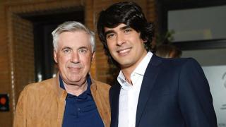 Carlo Ancelotti junto con Diego Fernandes, emisario de la CBF.