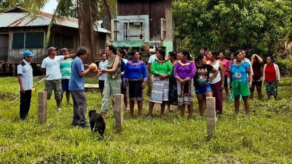 Masías en Callería, en pleno corazón de la Amazonía peruana.