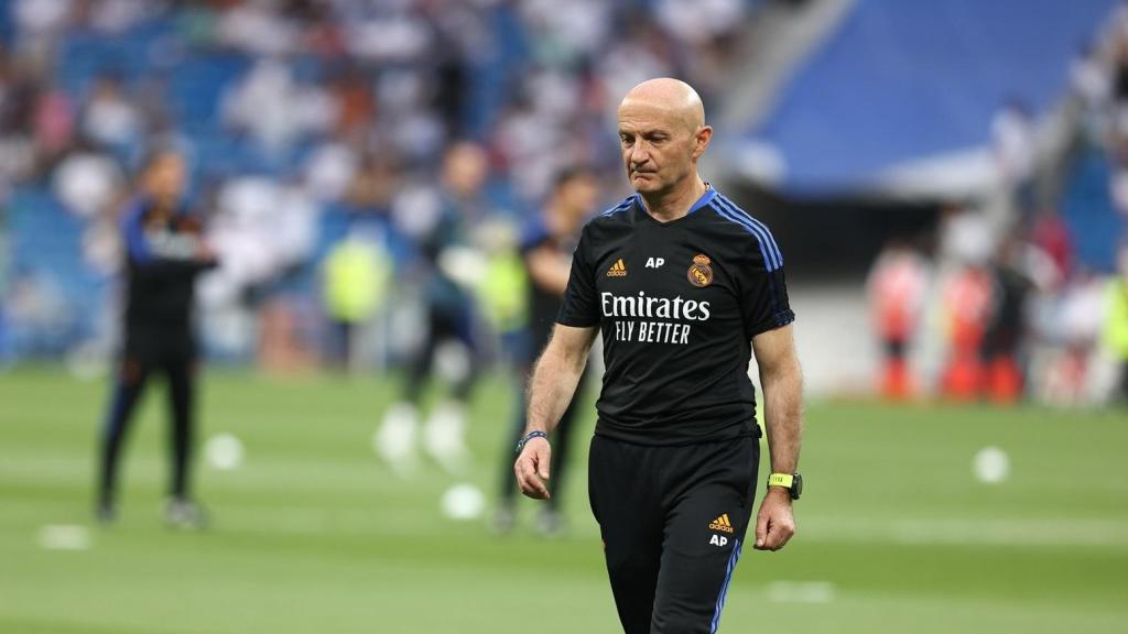 Antonio Pintus, en el césped del Santiago Bernabéu