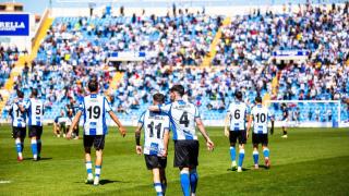 Los jugadores en un partido en el Rico Pérez de Alicante.