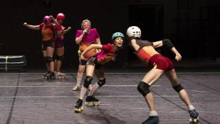 Un momento de 'Roll', espectáculo de Marta Izquierdo. Foto. Laurent Philippe