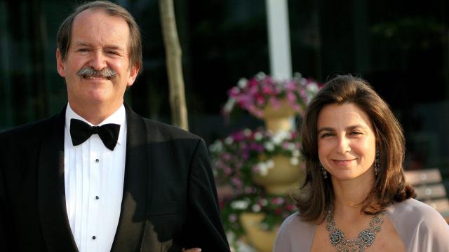 Duarte Pío de Braganza e Isabel Inés Castro Curvello de Herédia, en las boda de plata de los duques de Luxemburgo en 2006.